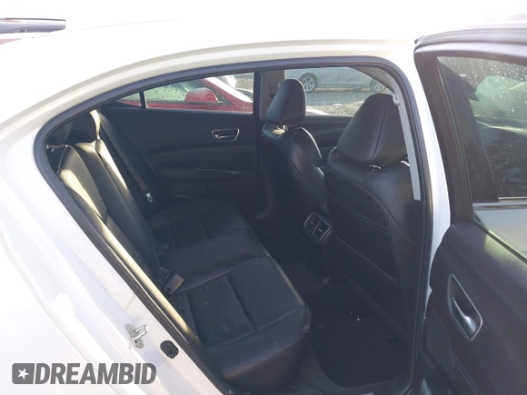 2018 Acura TLX w/Technology Pkg with VIN 19UUB1F59JA006980, listed as a IAAI auction lot 41324003 with 70,825 mi miles. Bid and sale history available at carsss.com. Image 8.