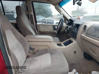 2004 Ford Expedition Special Service with VIN 1FMPU15L44LB86041, listed as a IAAI auction lot 41411675 with 1 mi miles. Bid and sale history available at carsss.com. Image 5.