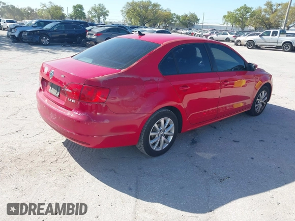 2011 Volkswagen Jetta SE z VIN 3VWDX7AJ1BM056944, wystawiony jako IAAI lot #41782376 z przebiegiem 127 336 mil mil oraz . Historia ofert i sprzedaży dostępna na DreamBid. Obrazek 4.