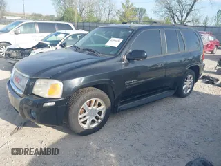 2008 GMC Envoy Denali with VIN 1GKET63M782214289, listed as a IAAI auction lot 42094430 with 250,000 mi miles. Bid and sale history available at carsss.com. Image 2.