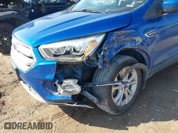 2017 Ford Escape SE with VIN 1FMCU9G97HUB23742, listed as a IAAI auction lot 41899935 with 150,524 mi miles. Bid and sale history available at carsss.com. Image 6.