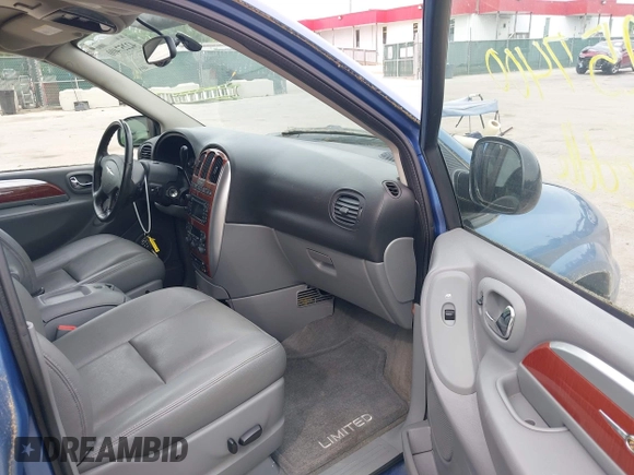 2007 Chrysler Town & Country Limited with VIN 2A8GP64L27R160259, listed as a IAAI auction lot 42257400 with 94,499 mi miles and . Bid and sale history available at DreamBid. Image 5.