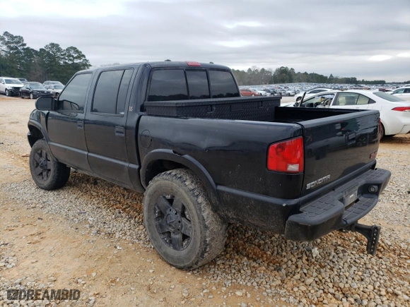 2002 GMC Sonoma SLS with VIN 1GTDT13W62K205814, listed as a Copart auction lot 44540485 with NaN miles and Salvage Title. Bid and sale history available at carsss.com. Image 2.