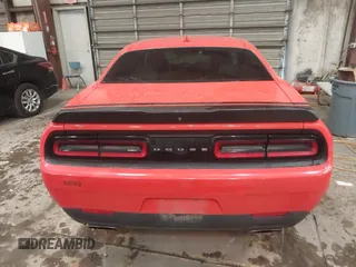 2019 Dodge Challenger R/T Scat Pack z VIN 2C3CDZFJ3KH626859, wystawiony jako IAAI lot #41558014 z przebiegiem 75 693 mil mil oraz . Historia ofert i sprzedaży dostępna na DreamBid. Obrazek 16.