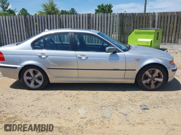 2005 BMW 3 Series 330xi с VIN WBAEW53405PN37317, выставлен на аукционе IAAI как лот 42544009 с пробегом 111 964 миль миль и . История ставок и продаж доступна на DreamBid. Изображение 13.