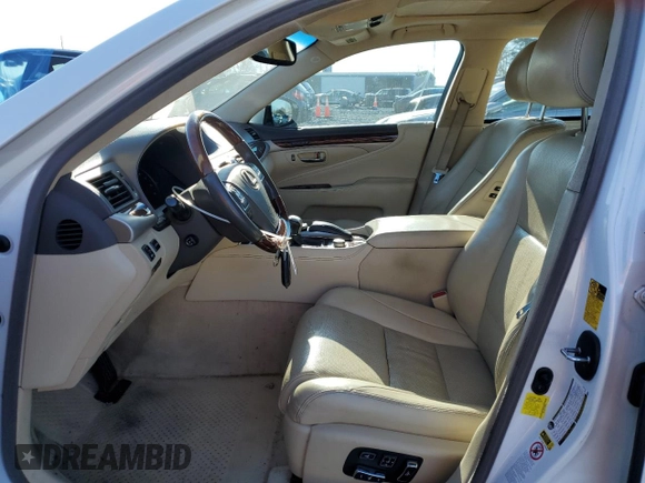 2015 Lexus LS 460 L with VIN JTHGL5EF8F5054334, listed as a Copart auction lot 87248924 with 167,791 mi miles and Salvage title. Bid and sale history available at DreamBid. Image 7.