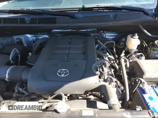 2019 Toyota Tundra SR с VIN 5TFBY5F14KX811289, выставлен на аукционе Copart как лот 81251995 с пробегом 83 245 миль миль и Списание • Salvage title. История ставок и продаж доступна на DreamBid. Изображение 15.