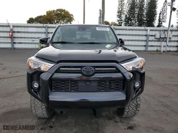2022 Toyota 4Runner SR5 Premium with VIN JTENU5JRXN6085708, listed as a Copart auction lot 45505255 with 46,924 mi miles and Clean Title. Bid and sale history available at carsss.com. Image 5.