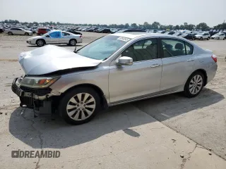 2013 Honda Accord EX z VIN 1HGCR2F79DA218877, wystawiony jako Copart lot #60540545 z przebiegiem 296 789 mil mil oraz Czysty tytuł • Clean title. Historia ofert i sprzedaży dostępna na DreamBid. Obrazek 1.
