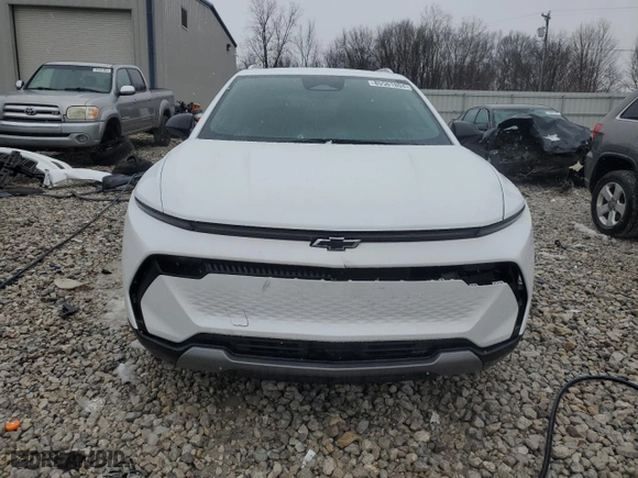 2024 Chevrolet Equinox EV LT with VIN 3GN7DLRP6RS260243, listed as a Copart auction lot 85561804 with 2,458 mi miles and Salvage Title. Bid and sale history available at carsss.com. Image 5.
