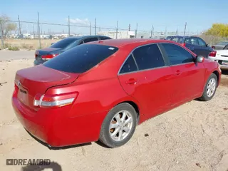 2011 Toyota Camry LE with VIN 4T1BF3EK2BU178079, listed as a IAAI auction lot 41959931 with 260,575 mi miles. Bid and sale history available at carsss.com. Image 4.