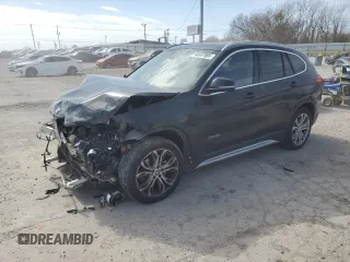 2017 BMW X1 xDrive28i with VIN WBXHT3Z31H4A57021, listed as a Copart auction lot 46507885 with 165,071 mi miles and Salvage Title. Bid and sale history available at carsss.com. Image 1.
