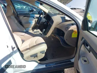2004 Volvo S60 с VIN YV1RS61T042316578, выставлен на аукционе IAAI как лот 41649503 с пробегом 75 659 миль миль и . История ставок и продаж доступна на DreamBid. Изображение 5.
