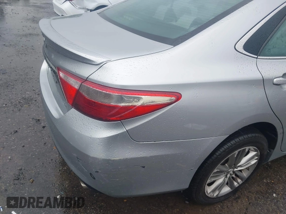 2015 Toyota Camry XLE with VIN 4T1BF1FK0FU110663, listed as a IAAI auction lot 41931382 with 187,648 mi miles. Bid and sale history available at carsss.com. Image 19.