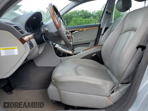 2008 Mercedes-Benz E 320 with VIN WDBUF22X58B266439, listed as a Copart auction lot 61152695 with 82,576 mi miles and Salvage title. Bid and sale history available at DreamBid. Image 7.
