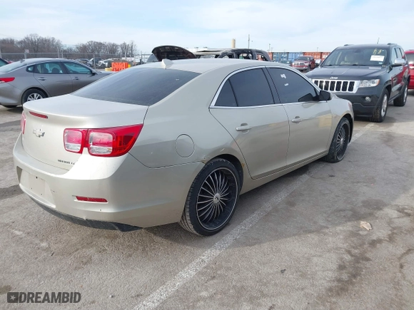 2013 Chevrolet Malibu LT with VIN 1G11E5SA2DF304550, listed as a IAAI auction lot 41659001 with 149,233 mi miles. Bid and sale history available at carsss.com. Image 4.