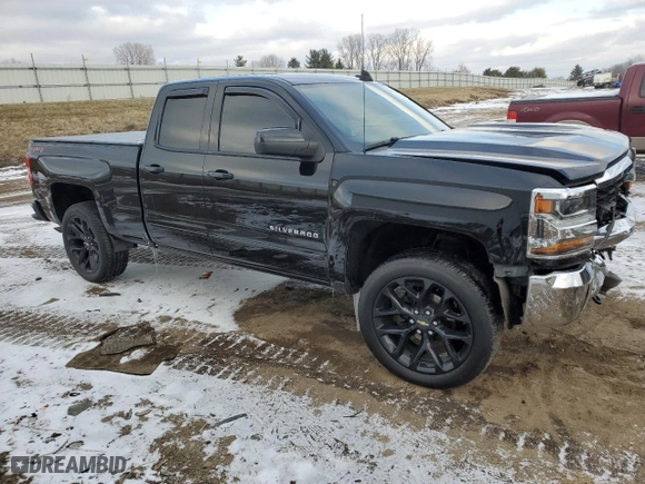 2018 Chevrolet Silverado 1500 LT with VIN 1GCVKREH3JZ106720, listed as a Copart auction lot 44937325 with 93,212 mi miles and Clean Title. Bid and sale history available at carsss.com. Image 4.