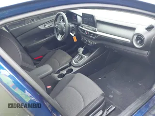 2022 Kia Forte LXS with VIN 3KPF24AD6NE428098, listed as a IAAI auction lot 41340085 with 45,191 mi miles and . Bid and sale history available at DreamBid. Image 5.