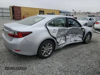 2016 Lexus ES 330 with VIN JTHBK1GG0G2232624, listed as a Copart auction lot 55597955 with 30,386 mi miles and Salvage title. Bid and sale history available at DreamBid. Image 3.