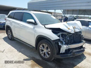 2015 Toyota Highlander XLE z VIN 5TDKKRFH1FS050044, wystawiony jako IAAI lot #41984249 z przebiegiem 74 143 mil mil oraz . Historia ofert i sprzedaży dostępna na DreamBid. Obrazek 1.