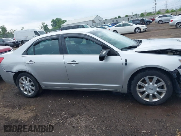 2012 Lincoln MKZ z VIN 3LNHL2GC4CR835010, wystawiony jako IAAI lot #42479902 z przebiegiem 85 133 mil mil oraz . Historia ofert i sprzedaży dostępna na DreamBid. Obrazek 13.