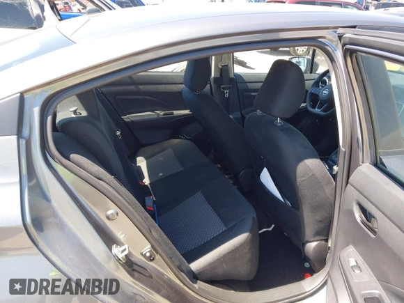 2024 Nissan Versa S z VIN 3N1CN8DV5RL920468, wystawiony jako IAAI lot #42040039 z przebiegiem 22 201 mil mil oraz . Historia ofert i sprzedaży dostępna na DreamBid. Obrazek 8.