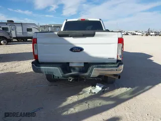 2017 Ford Super Duty F-250 SRW Lariat with VIN 1FT7W2B69HEE55373, listed as a IAAI auction lot 41676791 with 153,219 mi miles. Bid and sale history available at carsss.com. Image 16.
