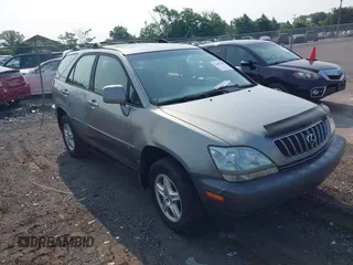 2001 Lexus RX 300 z VIN JTJGF10U010111054, wystawiony jako IAAI lot #42467685 z przebiegiem 269 131 mil mil oraz . Historia ofert i sprzedaży dostępna na DreamBid. Obrazek 1.