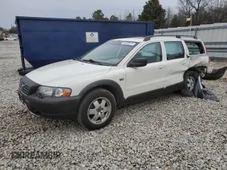 2001 Volvo V70 with VIN YV1SZ58D311034135, listed as a Copart auction lot 45599515 with 153,337 mi miles and Salvage Title. Bid and sale history available at carsss.com. Image 1.