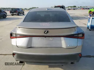 2021 Lexus IS 300 z VIN JTHAA1D26M5112909, wystawiony jako Copart lot #65424005 z przebiegiem 44 882 mil mil oraz Czysty tytuł • Clean title. Historia ofert i sprzedaży dostępna na DreamBid. Obrazek 6.
