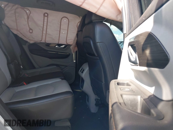 2020 GMC Terrain SLT with VIN 3GKALPEV5LL268272, listed as a IAAI auction lot 42239719 with 91,029 mi miles and . Bid and sale history available at DreamBid. Image 8.
