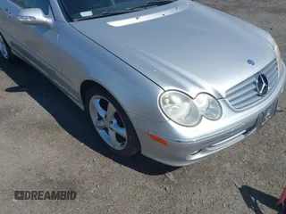 2005 Mercedes-Benz CLK 320 with VIN WDBTK65G55T040420, listed as a IAAI auction lot 42213018 with 32,696 mi miles and . Bid and sale history available at DreamBid. Image 6.