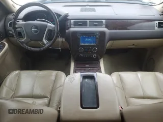 2008 GMC Sierra Denali z VIN 2GTEK638081143910, wystawiony jako Copart lot #53369665 z przebiegiem 161 870 mil mil oraz Szkody całkowita. Historia ofert i sprzedaży dostępna na DreamBid. Obrazek 8.