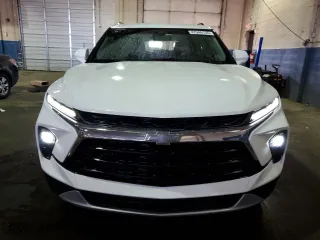 2023 Chevrolet Blazer LT with VIN 3GNKBCR4XPS183931, listed as a Copart auction lot 47946135 with 22,049 mi miles and Non Repairable. Bid and sale history available at carsss.com. Image 5.