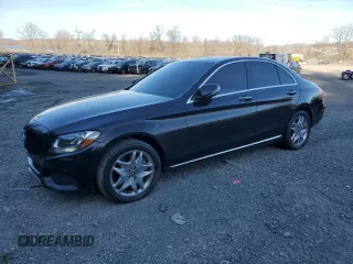 2018 Mercedes-Benz C 300 with VIN 55SWF4KB6JU259253, listed as a Copart auction lot 53642375 with 33,600 mi miles and Salvage Title. Bid and sale history available at DreamBid. Image 1.