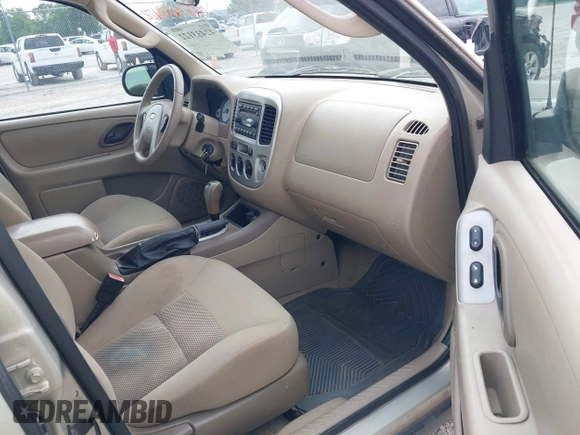 2006 Ford Escape XLT с VIN 1FMYU03146KB11557, выставлен на аукционе IAAI как лот 42433122 с пробегом 127 080 миль миль и . История ставок и продаж доступна на DreamBid. Изображение 5.