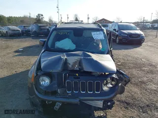 2016 Jeep Renegade Latitude with VIN ZACCJBBT5GPE31211, listed as a IAAI auction lot 41763491 with 85,954 mi miles. Bid and sale history available at carsss.com. Image 11.