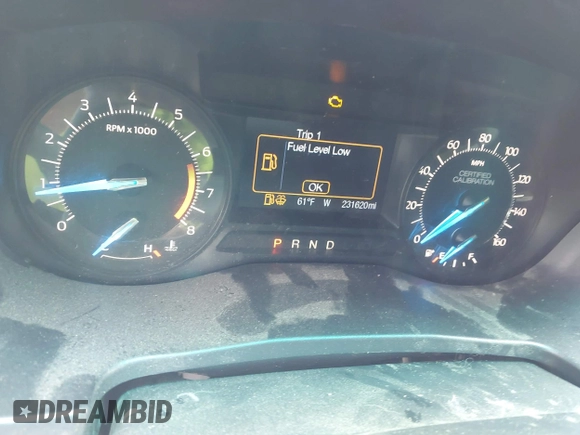 2016 Ford Police Interceptor Utility z VIN 1FM5K8AR2GGA28729, wystawiony jako IAAI lot #42318398 z przebiegiem 231 620 mil mil oraz . Historia ofert i sprzedaży dostępna na DreamBid. Obrazek 7.