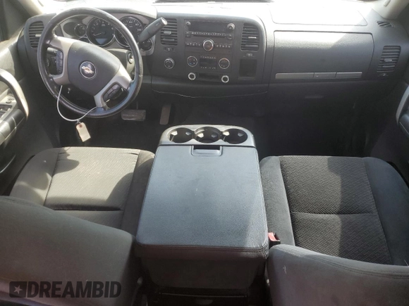 2007 Chevrolet Silverado 1500 1LT with VIN 1GCEK19087Z582802, listed as a Copart auction lot 54242475 with 219,129 mi miles and Clean Title. Bid and sale history available at DreamBid. Image 8.