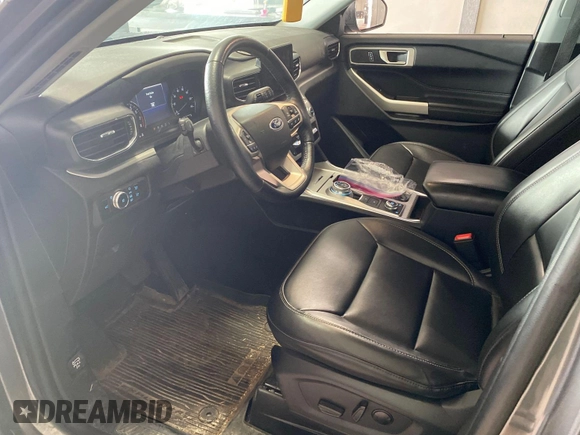 2022 Ford Explorer XLT with VIN 1FMSK8DH5NGB39343, listed as a IAAI auction lot 42788984 with 118,323 mi miles and . Bid and sale history available at DreamBid. Image 9.