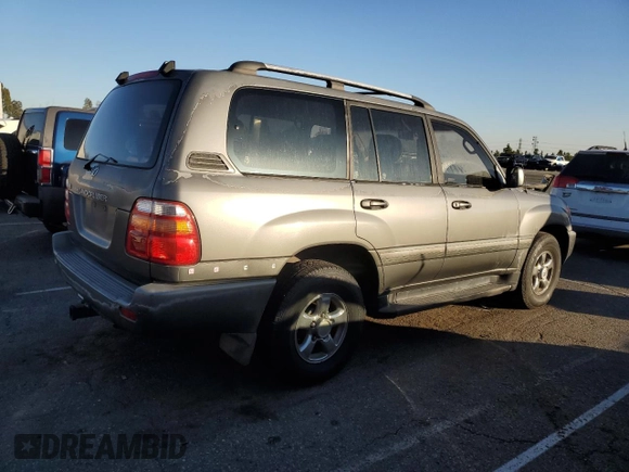 1999 Toyota Land Cruiser with VIN JT3HT05J3X0026246, listed as a Copart auction lot 81826974 with 0 mi miles and Salvage Title. Bid and sale history available at carsss.com. Image 3.