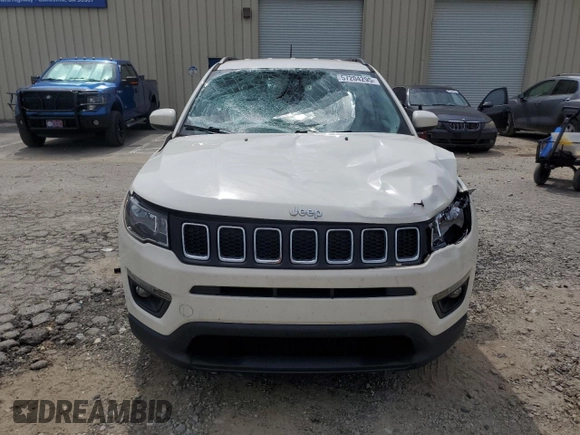2020 Jeep Compass Latitude with VIN 3C4NJCBB3LT235180, listed as a Copart auction lot 57204295 with 74,821 mi miles and Salvage title. Bid and sale history available at DreamBid. Image 5.
