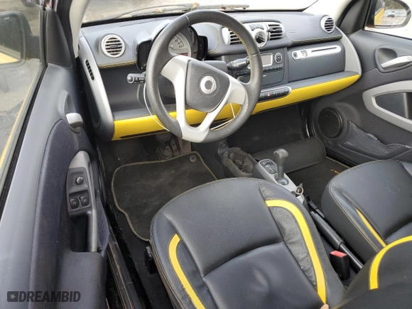 2013 Smart fortwo Passion with VIN WMEEK3BA2DK721780, listed as a Copart auction lot 84732784 with NaN miles and Salvage Title. Bid and sale history available at carsss.com. Image 8.
