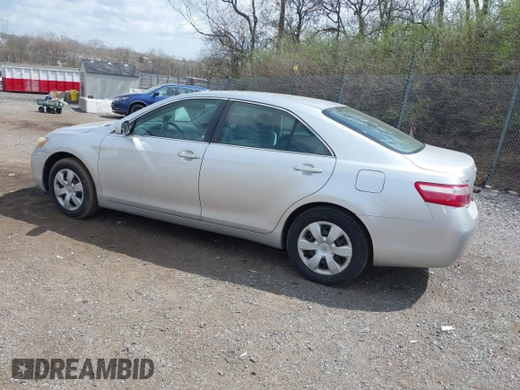 2009 Toyota Camry with VIN 4T1BE46K39U383900, listed as a IAAI auction lot 41930066 with 124,387 mi miles. Bid and sale history available at carsss.com. Image 3.