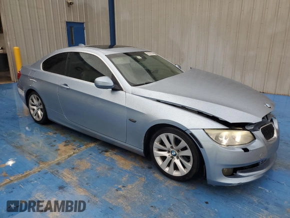 2013 BMW 3 Series 328i with VIN WBAKE3C54DE771778, listed as a Copart auction lot 65332544 with 103,945 mi miles and Salvage Title. Bid and sale history available at carsss.com. Image 4.