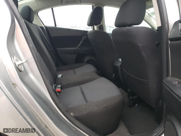 2011 Mazda Mazda3 i Sport with VIN JM1BL1UF5B1377375, listed as a Copart auction lot 39420984 with NaN miles and Non Repairable. Bid and sale history available at carsss.com. Image 10.