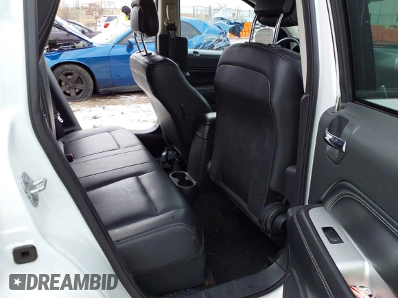 2017 Jeep Compass Latitude с VIN 1C4NJDEB5HD139453, выставлен на аукционе IAAI как лот 41160877 с пробегом 77 906 миль миль и . История ставок и продаж доступна на DreamBid. Изображение 8.