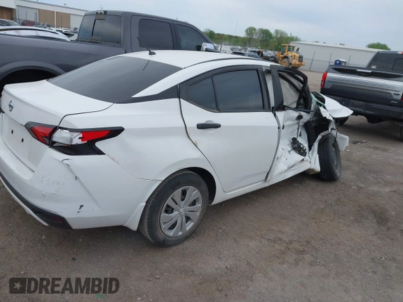2021 Nissan Versa S with VIN 3N1CN8DV7ML860153, listed as a IAAI auction lot 42012994 with Not provided miles and . Bid and sale history available at DreamBid. Image 4.