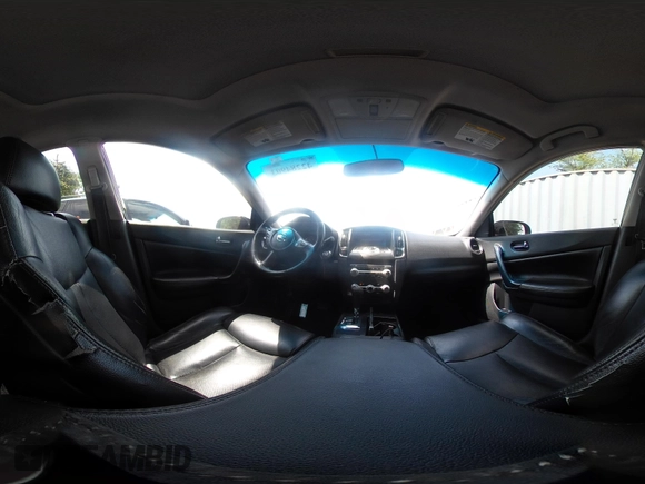 2013 Nissan Maxima S с VIN 1N4AA5AP6DC826890, выставлен на аукционе IAAI как лот 42284903 с пробегом 151 284 миль миль и . История ставок и продаж доступна на DreamBid. Изображение 18.