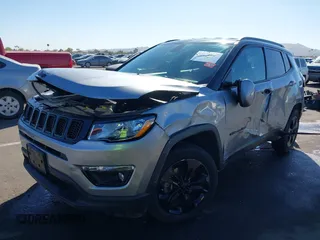 2018 Jeep Compass Latitude with VIN 3C4NJDBB6JT299247, listed as a IAAI auction lot 41591106 with 48,685 mi miles. Bid and sale history available at carsss.com. Image 6.